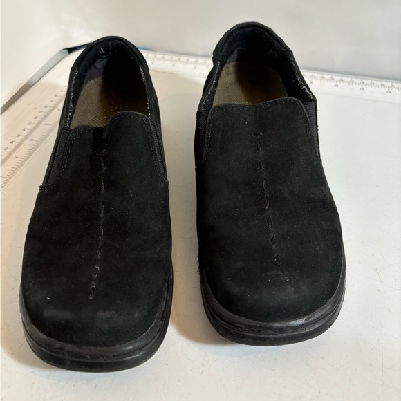 Dr Scholl’s women’s black slip on suede clogs mules in size 6.5 - Picture 3 of 14
